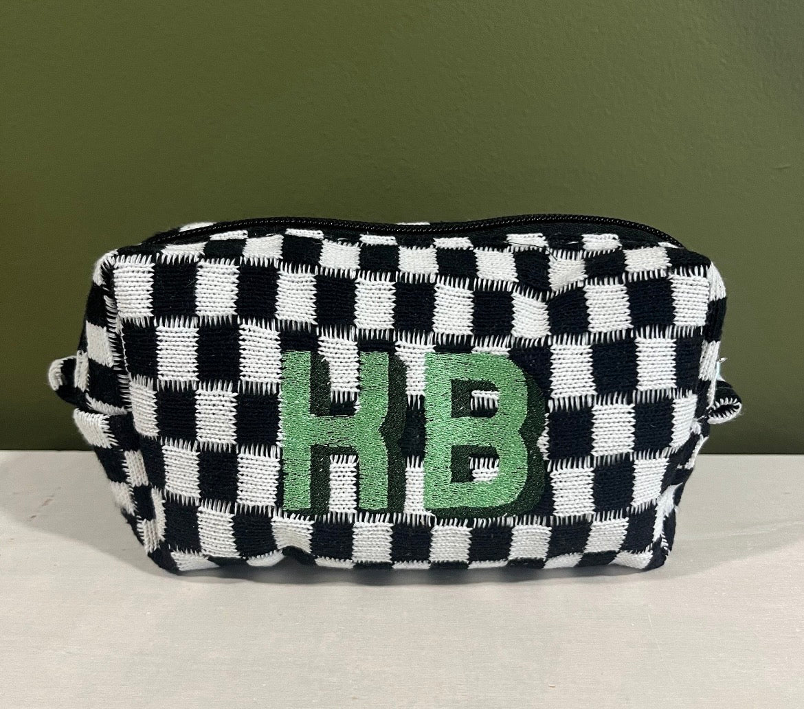 Checker pouch